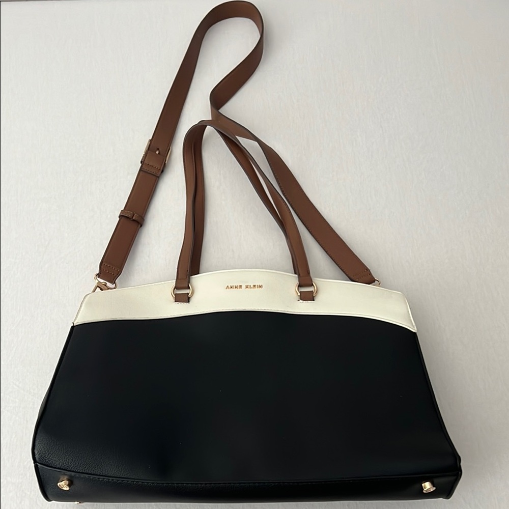Anne Klein Black and White Shoulder Bag with Classic Design